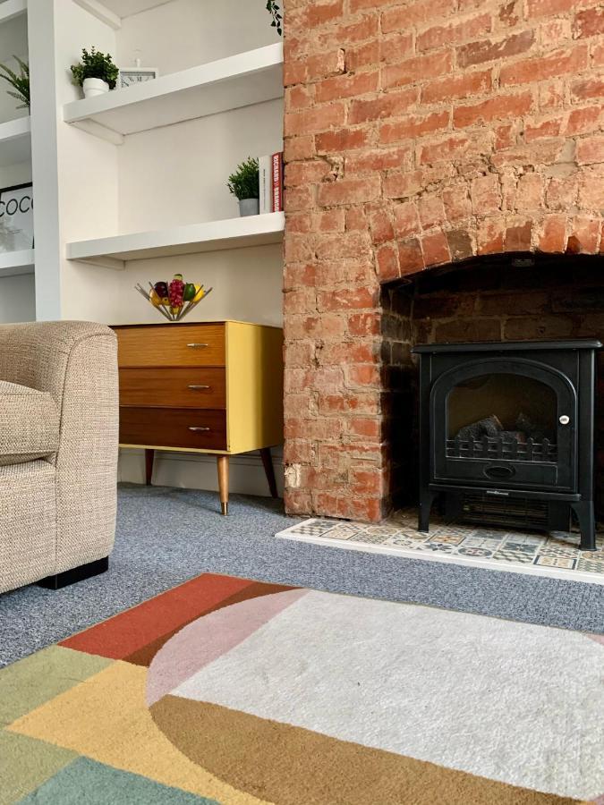 Contemporary 2 Bedroom Victorian Town House - Sleeps Up To 6 Kimberley  Экстерьер фото