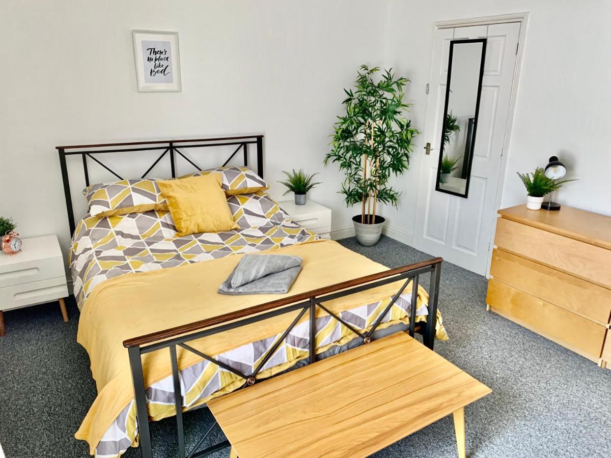 Contemporary 2 Bedroom Victorian Town House - Sleeps Up To 6 Kimberley  Экстерьер фото